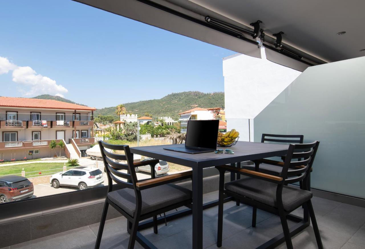 Sky Luxury Suites Sarti Exterior foto
